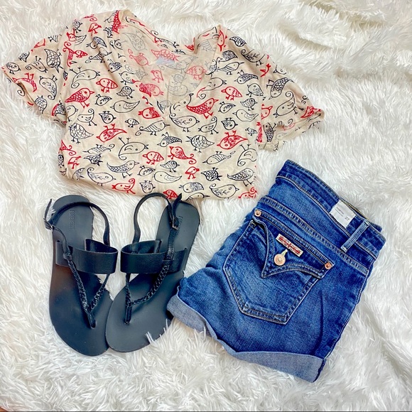 BDG. Cream & Red Bird Cartoon Sketch Graphic T-Shirt Tee - Picture 4 of 9